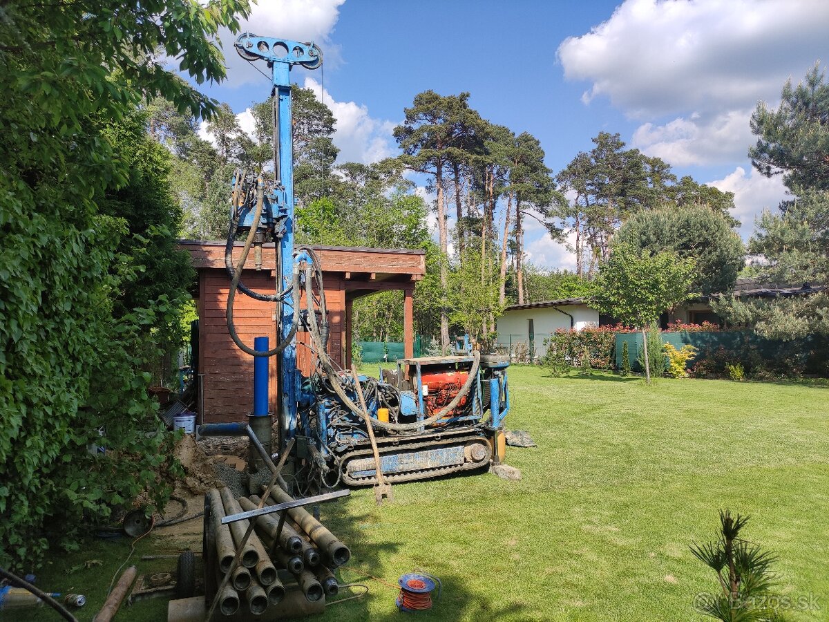 Minibager pri zemných prácach